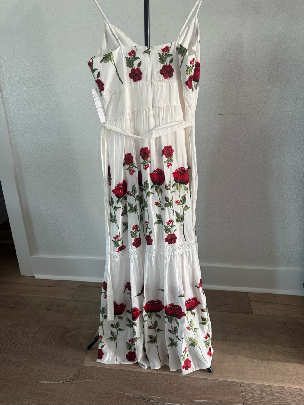 ANTONIO MELANI White Maxi Dress with Red Rose Embroidery - Picture 5 of 6